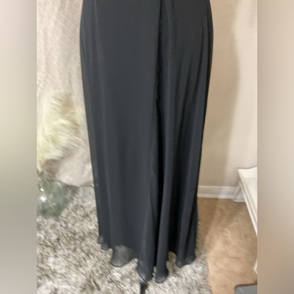 BELLA BRIDES MAIDS Chic Black One-Shoulder Evening Gown - Picture 15 of 15